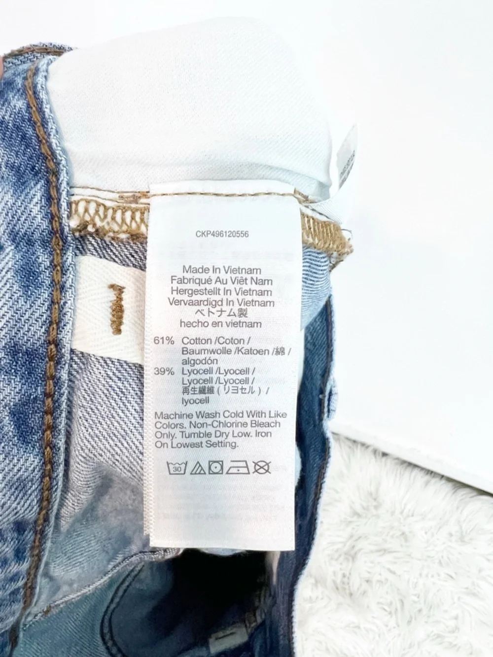 MADEWELL DEAN EAST STRAIGHT BUTTON FLY LIGHT DENIM FRAY HEM CROP JEANS SZ 24